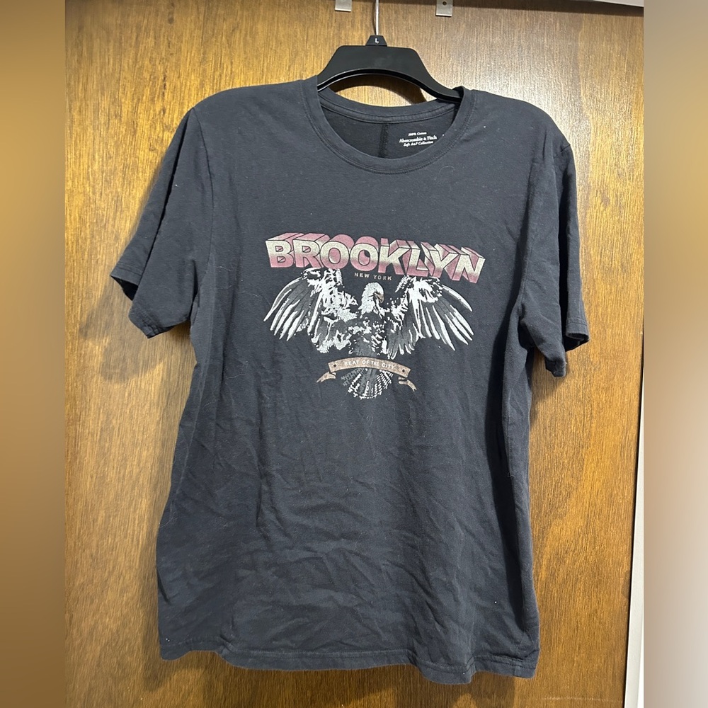 A&F Large - Brooklyn Graphic Black T-Shirt